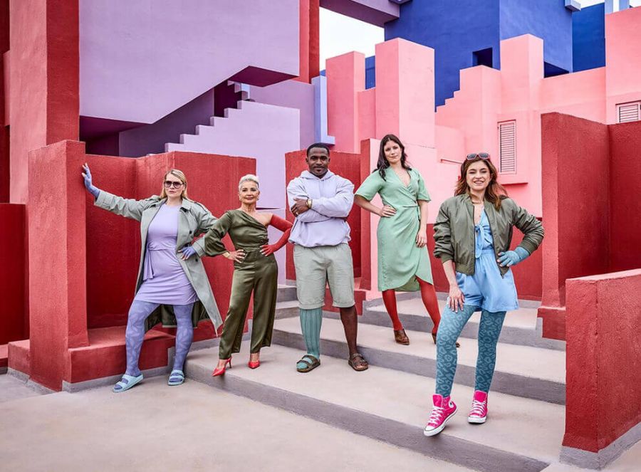 Gruppe Menschen die alle Kompressionsstrümpfe tragen