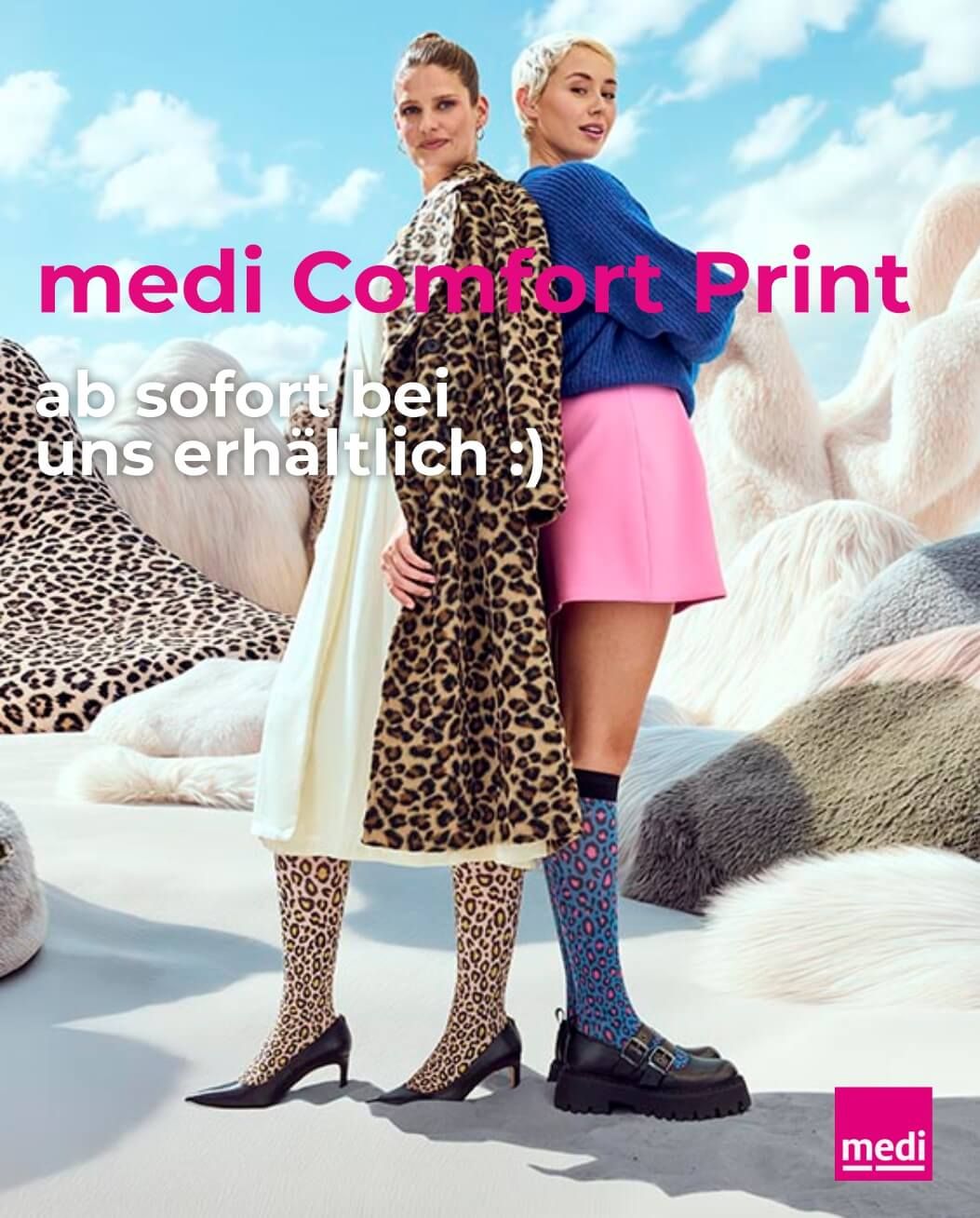 Frau mit Gitarre und pinker Kompressionsstrumpfhose